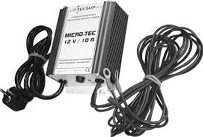 Chargeur/Alimentation de batteries Microtec 12V 10A 2 sorties. Garantie 1 an