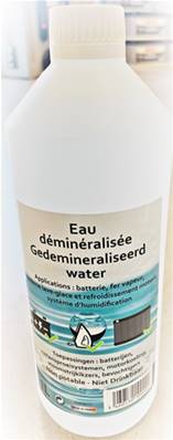 Eau déminéralisée bidon d' 1 litre.